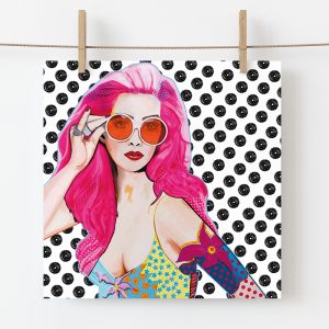 kunstkaart schilderij vrouw met knalroze haar witte achtergrond met zwarte stippen dots shop Janet Edens