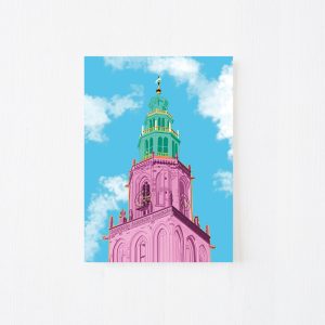 ansichtkaart roze Martinitoren Groningen met blauwe lucht